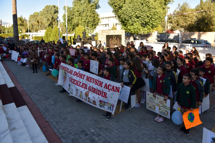  20 Kasım Dünya Çocuk Hakları Günü… Şehit Ertuğrul İlkokulu öğrencilerinin katılımıyla Meclis Genel Kurulu’nda özel oturum yapıldı