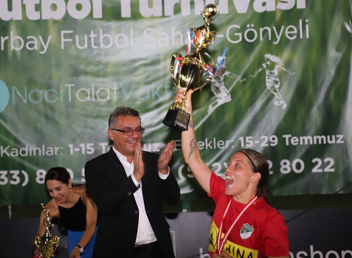  26’ncı Naci Talat Halı Saha Anı Futbol Turnuvası tamamlandı.. Şampiyon Gençlik Gücü