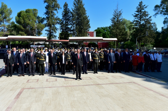 30 Ağustos Zafer Bayramı dolayısıyla Atatürk Anıtı'nda tören düzenlendi