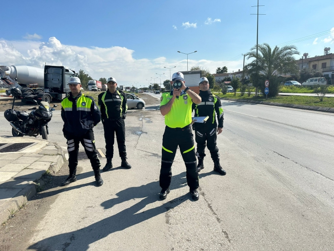 461 sürücü rapor, 51 araçsa trafikten men edildi