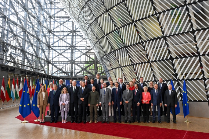  AB liderleri, Birliğin yeni yönetimini kararlaştırma ve Ukrayna'ya destek gündemiyle toplandı