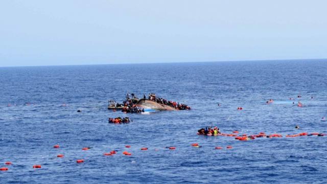 Akdeniz'de göçmen faciası: 43 göçmen boğuldu