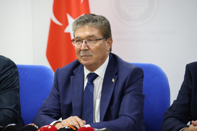 Başbakan Üstel: “Biz yolumuza devam edeceğiz. Zaman seçim değil halka hizmet zamanıdır”