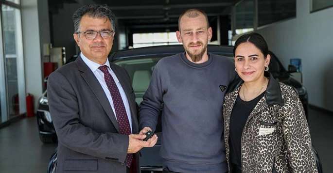 CTP Piyangosu’nun talihlisi BMW aracı teslim aldı