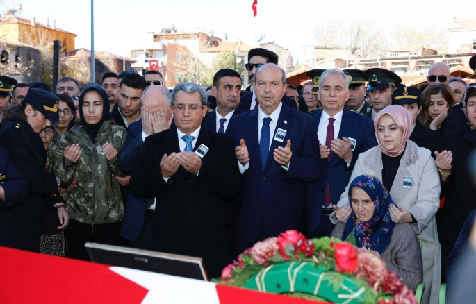  Cumhurbaşkanı Tatar, Denizli’de şehit cenaze törenine katıldı