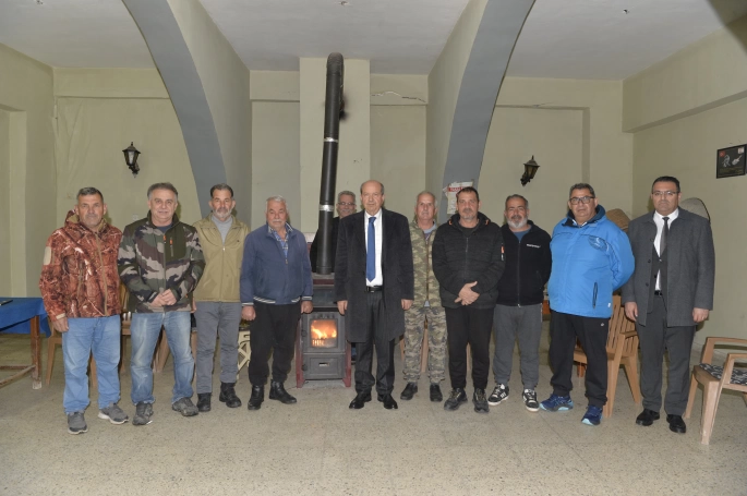 Cumhurbaşkanı Tatar, dolu yağışından etkilenen Yenierenköy’ü ziyaret etti