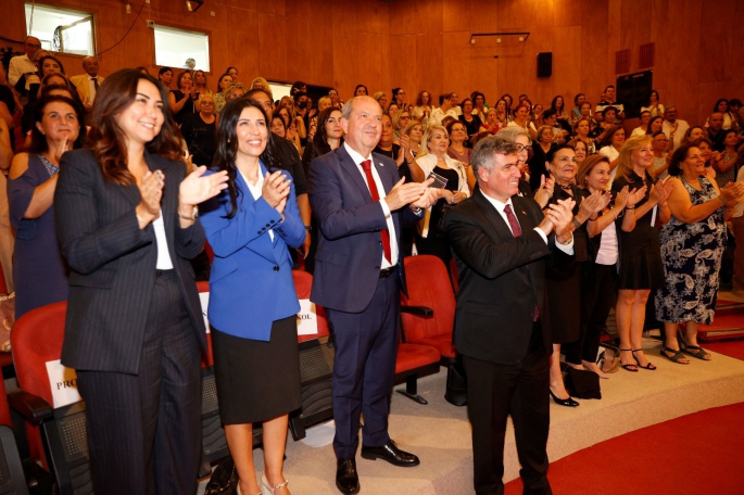  Cumhurbaşkanı Tatar, Dr. Latife Birgen'in hayatını konu alan kitabın tanıtımına katıldı