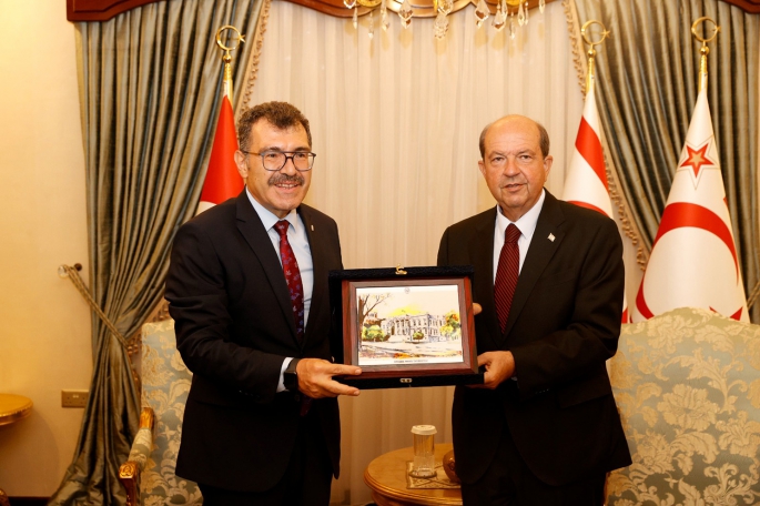  Cumhurbaşkanı Tatar, İstanbul Teknik Üniversitesi’nin yeni rektörü Prof. Dr. Hasan Mandal’ı kabul etti