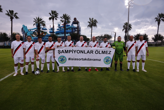 Cumhuriyet Meclisi ve TBMM Futbol Takımları Cumhuriyet anısına Antalya’da futbol maçı yaptı