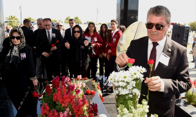  Eski başbakanlardan İrsen Küçük 6. ölüm yıl dönümünde kabri başında anıldı