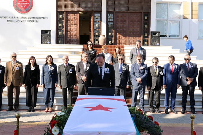 Eski milletvekili Dr. Altan Yavuz için Meclis’te tören düzenlendi