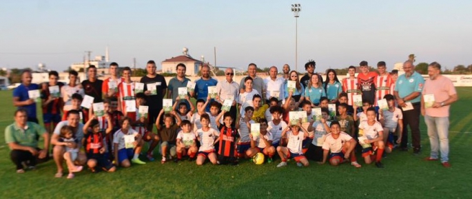 “Futbolda Bağımlılıklarla Mücadelede El Ele Projesi” çalışmaları yoğun bir şekilde devam ediyor.