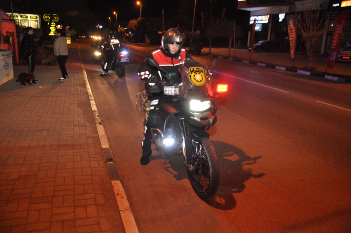  Gazimağusa, Girne ve Güzelyurt’ta eş zamanlı asayiş ve trafik denetimi yapıldı