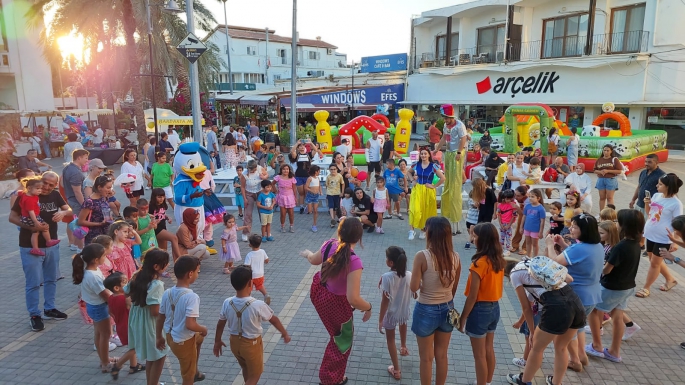  Girne Belediyesi’nin 'Girne Arkın Group Fest 23' kapsamında düzenlediği 'Çocuk Etkinlikleri' dün yapıldı