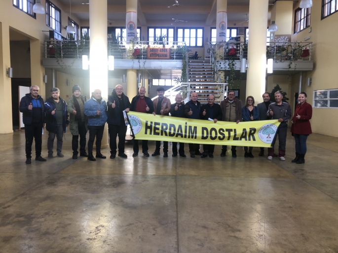 Herdaimdostlar, “Kıbrıs’tan Türkiye’ye göçler” konulu seminer düzenledi