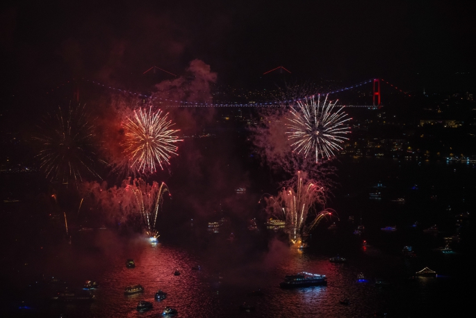  İstanbul'daki belediyeler Cumhuriyet'in 100. yılını coşkuyla kutladı