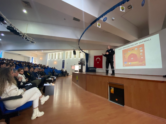  Lefkoşa’da “Deprem Farkındalık Semineri” düzenlendi