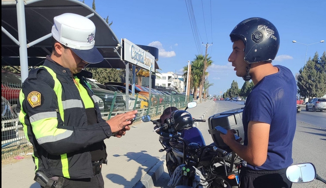 Lefkoşa’da polis denetimleri hız kesmeden sürüyor