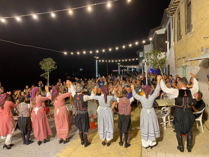 Lefkoşa Gençlik Günleri kapsamında “İki Toplumlu Konser ve Halk Dansları Gösterisi” yapıldı