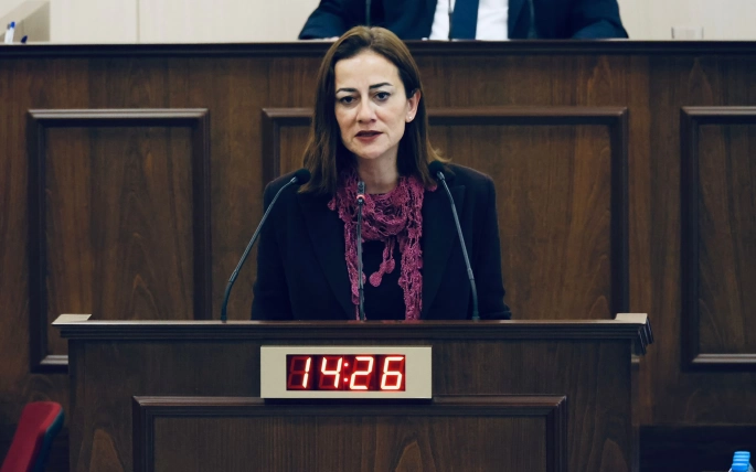 Meclis’te Töre ve Derya arasında gerginlik yaşandı… Derya:Töre,“Utanması gerekiyor”