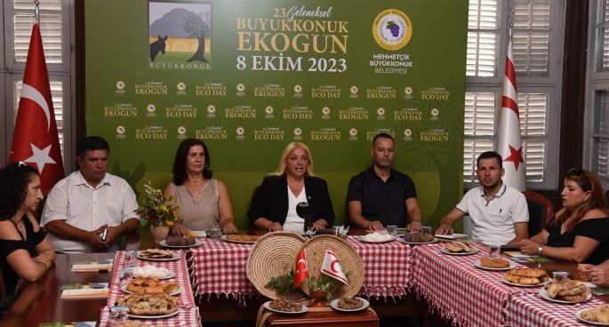 Mehmetçik Büyükkonuk Belediye Başkanı Tuğlu, Eko Gün ile ilgili bilgilendirme toplantısı düzenledi