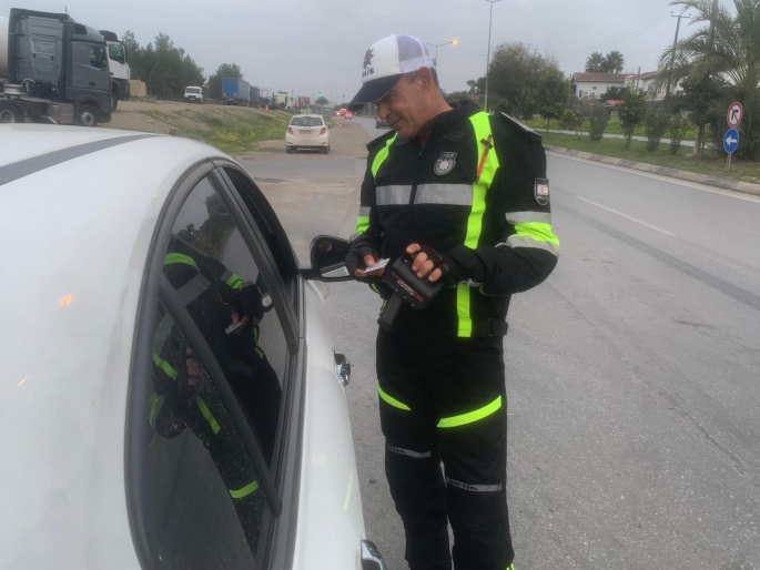 Polis ülke genelinde asayiş ve trafik denetimi gerçekleştirdi 