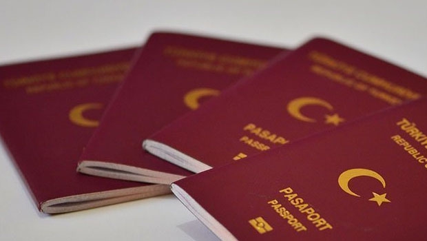 Sahte pasaportla ülkeye girmeye çalışan kişi tutuklandı