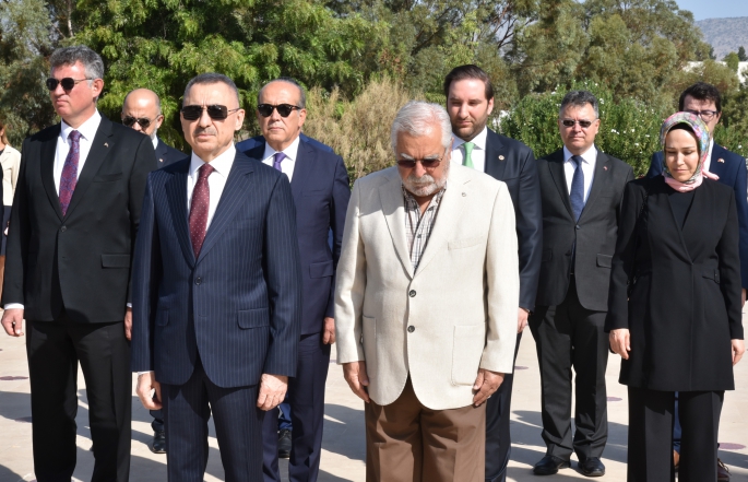  TBMM Dışişleri Komisyonu heyeti Dr. Küçük’ün anıt mezarını ziyaret etti