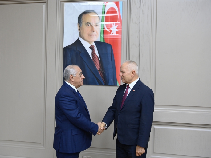  Töre, Azerbaycan Başbakanı Asadov ile görüştü