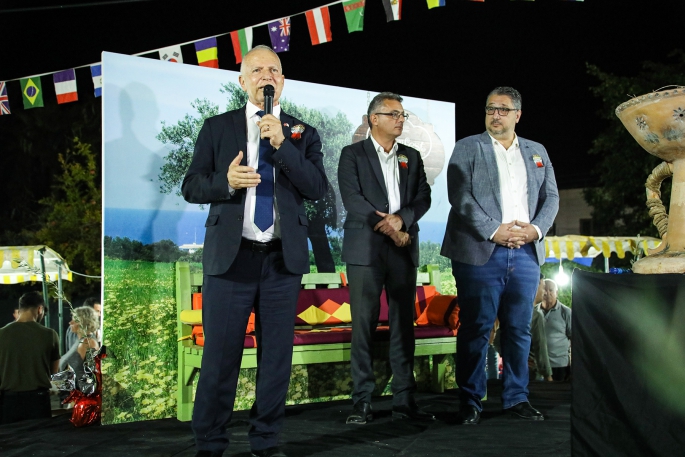  Töre, Girne Uluslararası Zeytin Festivalinin açılışına katıldı