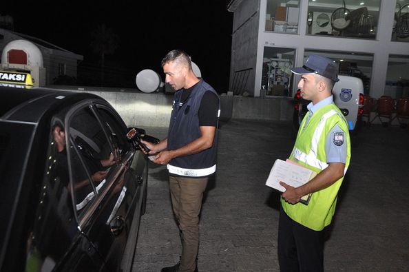 Trafik denetimleri sürüyor:1655 kişiye ceza yazıldı