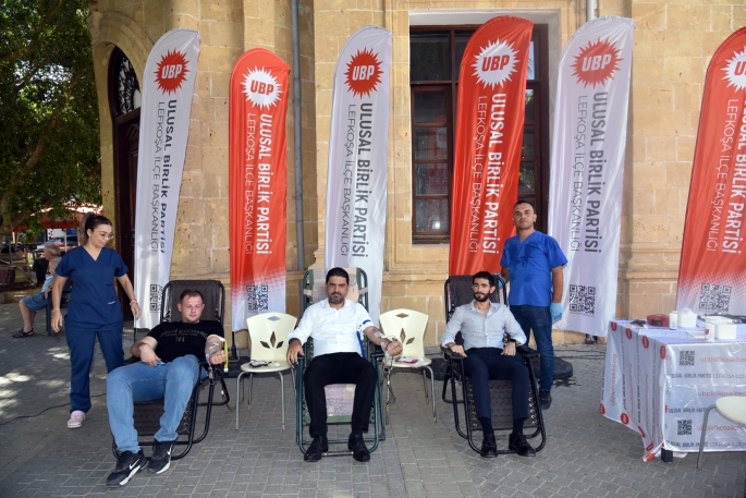  UBP Lefkoşa İlçesi Gençlik Kolları “Kan Verelim, Hayat Verelim” sloganıyla kan bağış kampanyası düzenledi