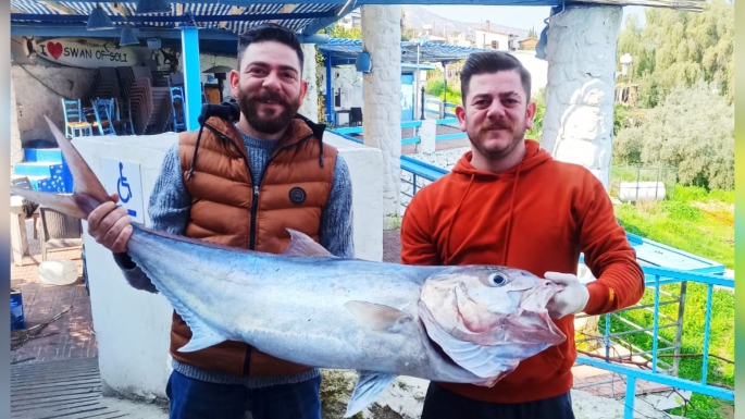 Yedidalga köyünde Yaşlı kardeşler 27 kg mineri yakaladı